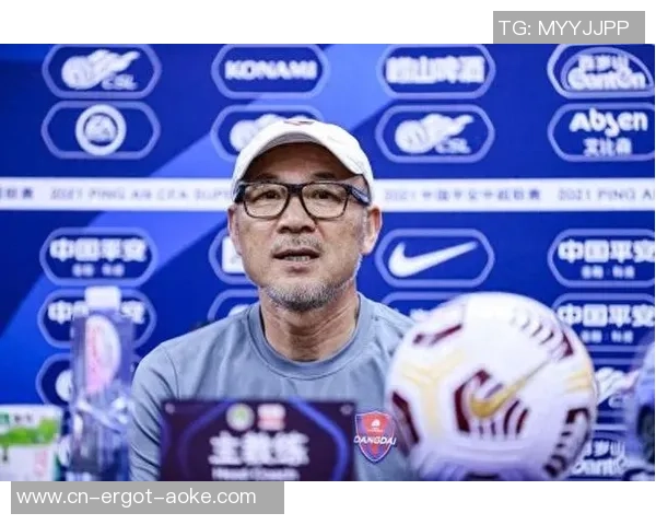 本年带队升超!铜梁龙官方:经友爱洽谈,主帅张外龙合同到期离任